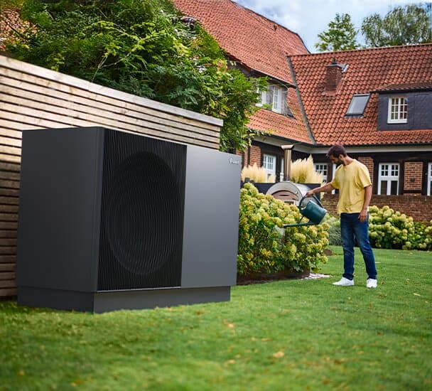 aroTHERM perform in the garden of a large house
