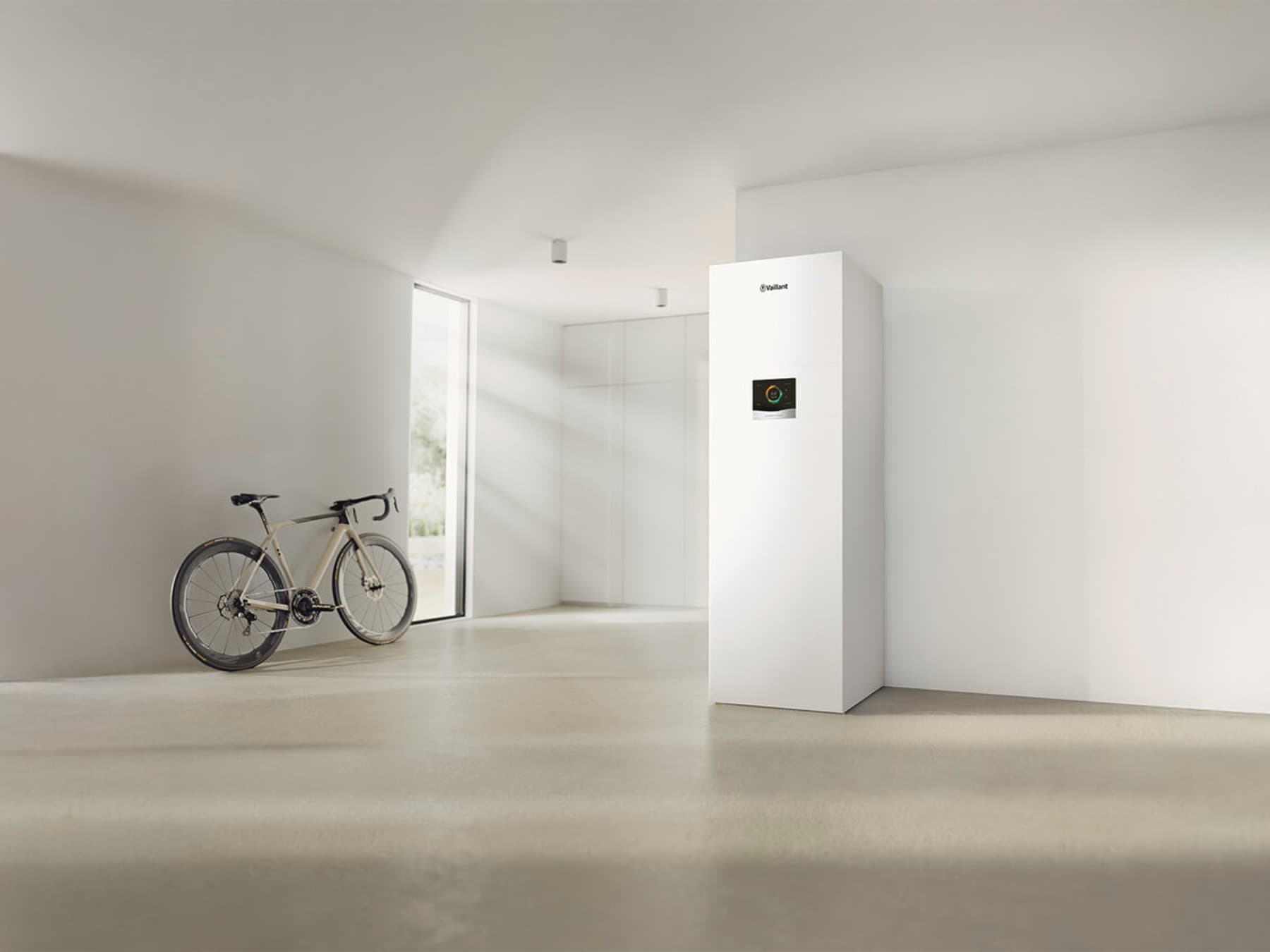 geoTHERM standing in room
